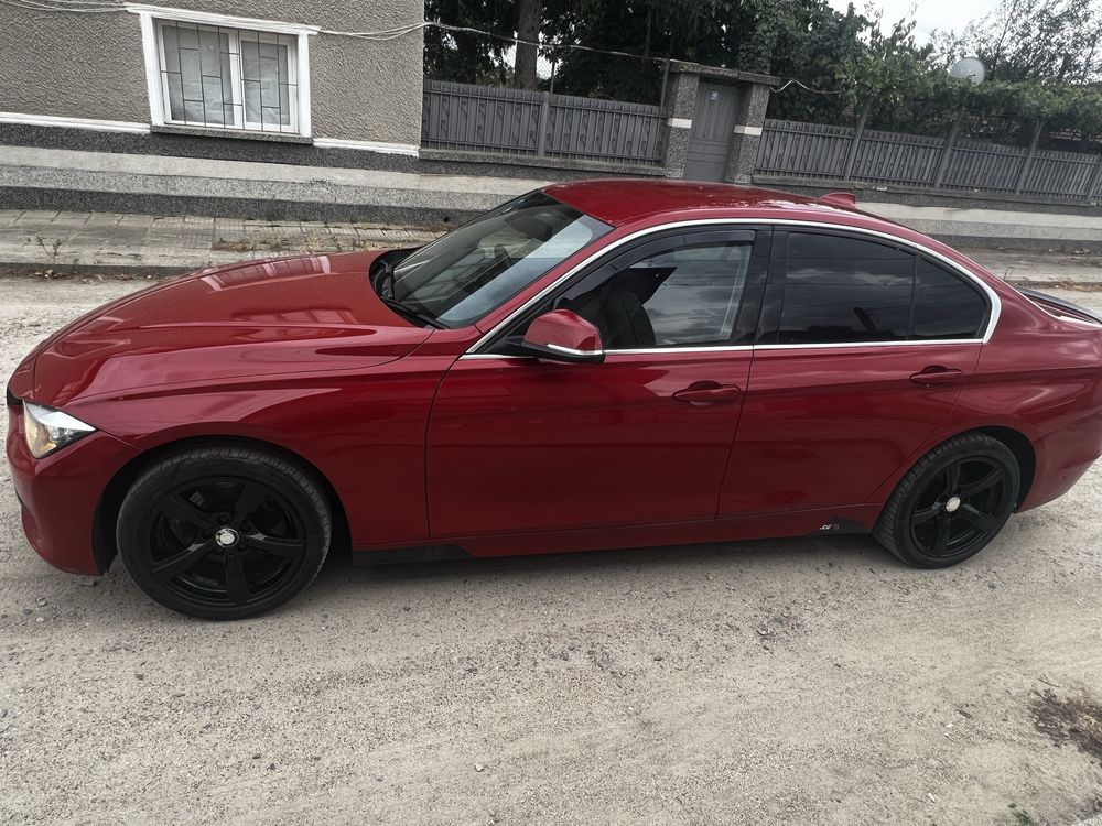 Bmw F30 с кожен салон в много добро състояние!Платено мито!
