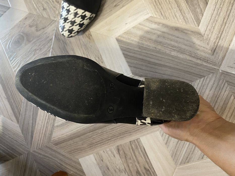 Боти от естествена кожа