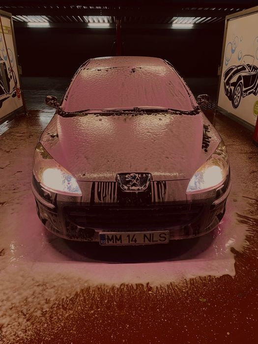 Vând Peugeot 407