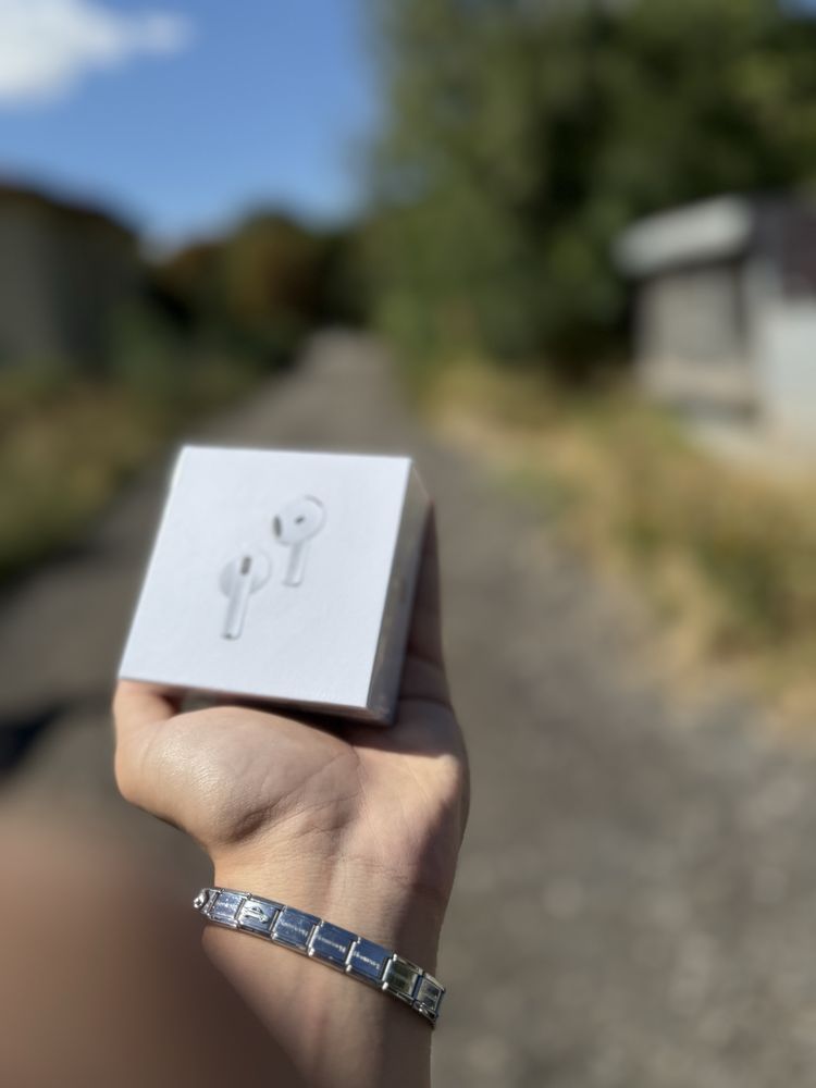 Airpods 4 Noice canceleation