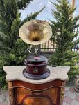 Gramofon His Master ‘s Voice, functional