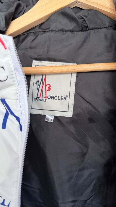 Без ръкави, елек Moncler, размер 152