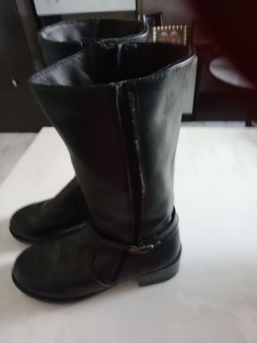 Дамски ботуши от кожа