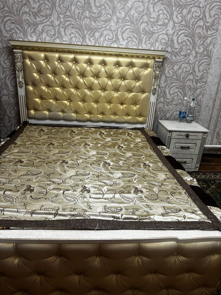 Продам двухспальная кровать с матросом