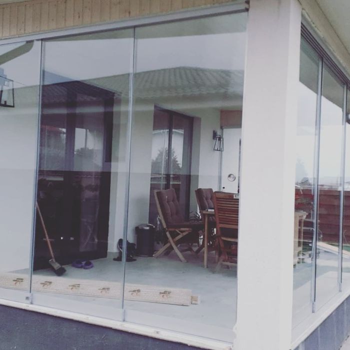 Închideri  terase  si  balcoane  cu  sticla  securizata.