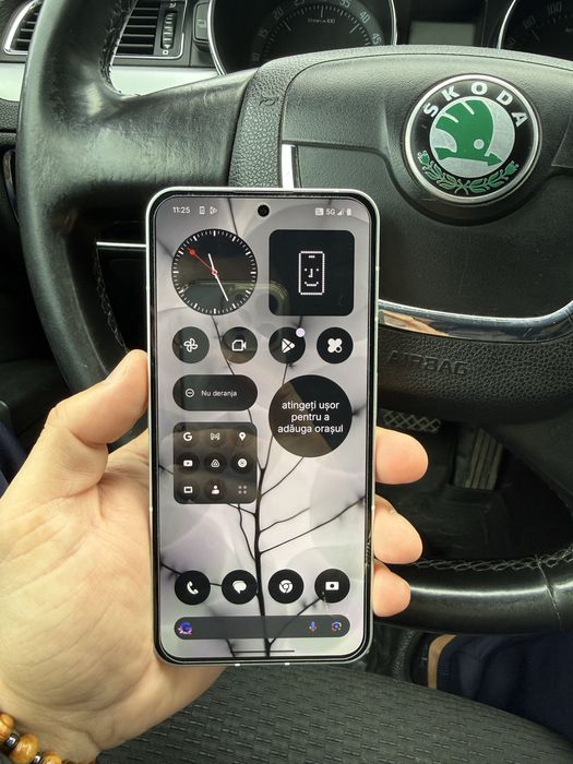 Nothing Phone (2) 256 gb ,12 gb RAM ,5G  white