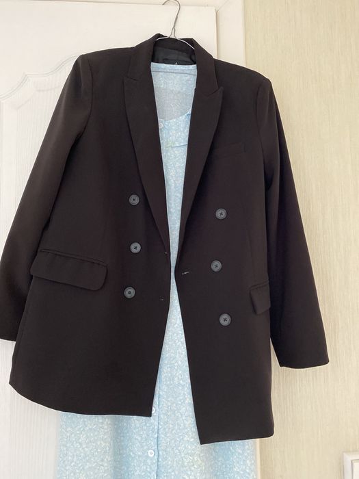 Пиджак от Stradivarius