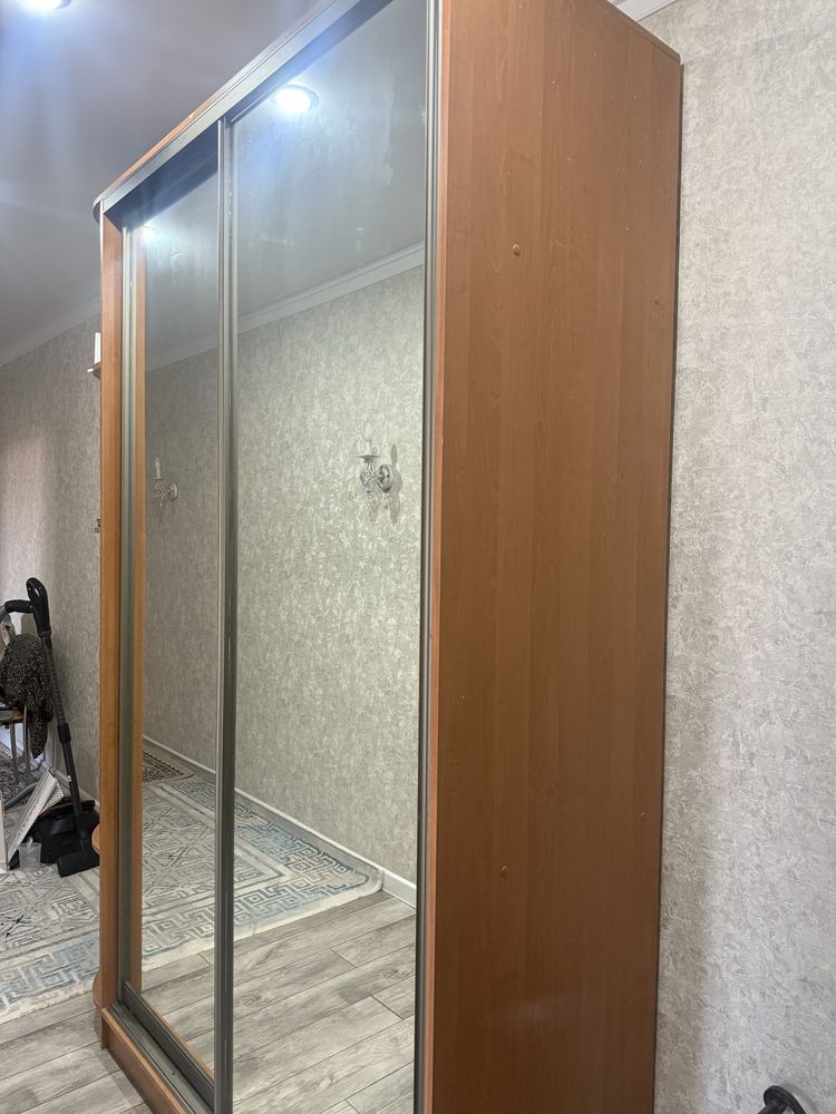 Шкаф для прихожей