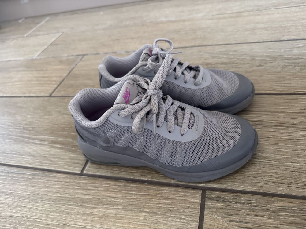 Маратонки Nike за момиче-31 номер