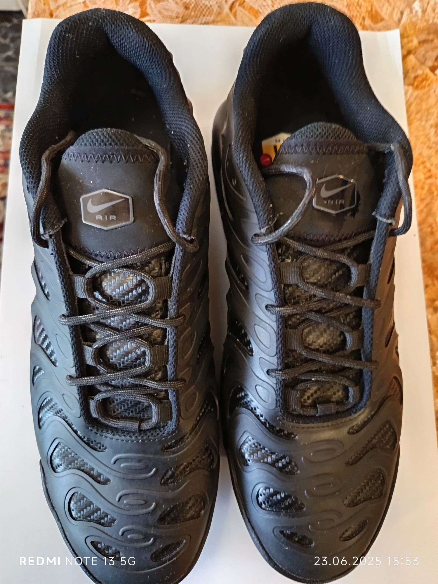 Продават се нови маратонки , Nike