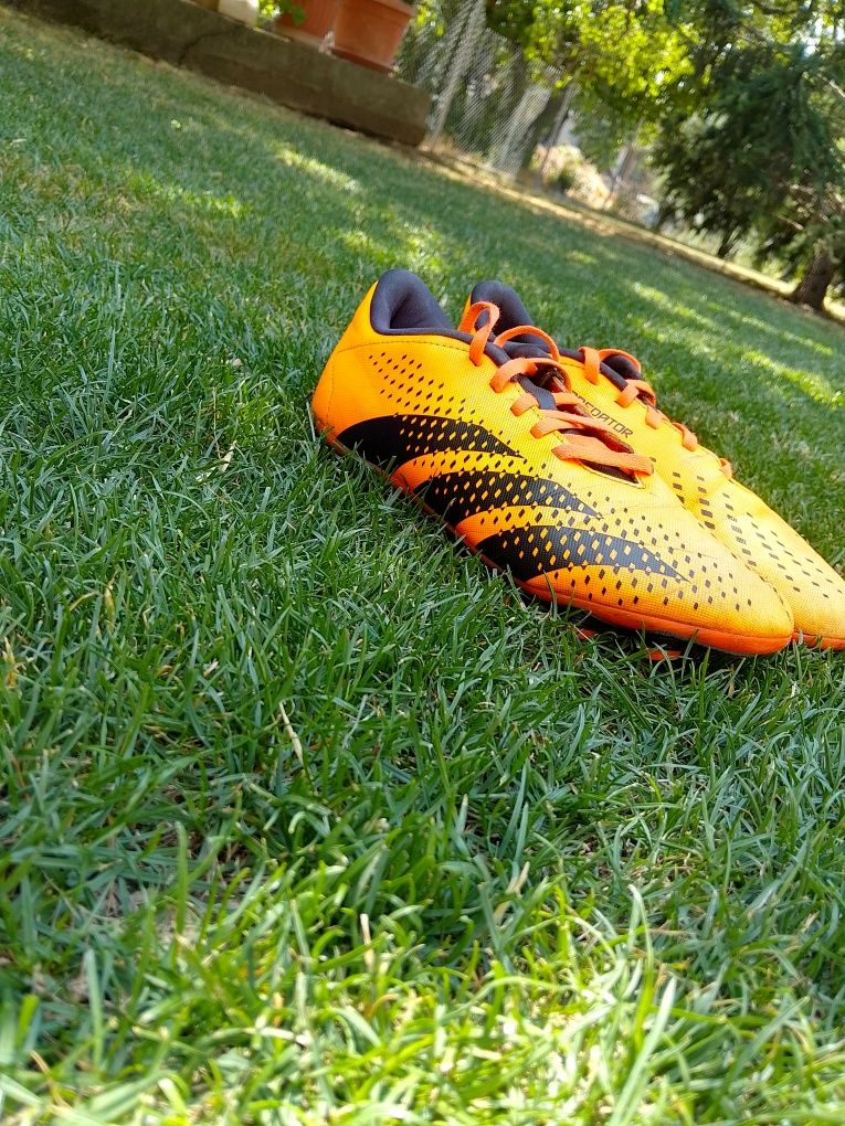 Бутонки adidas predator