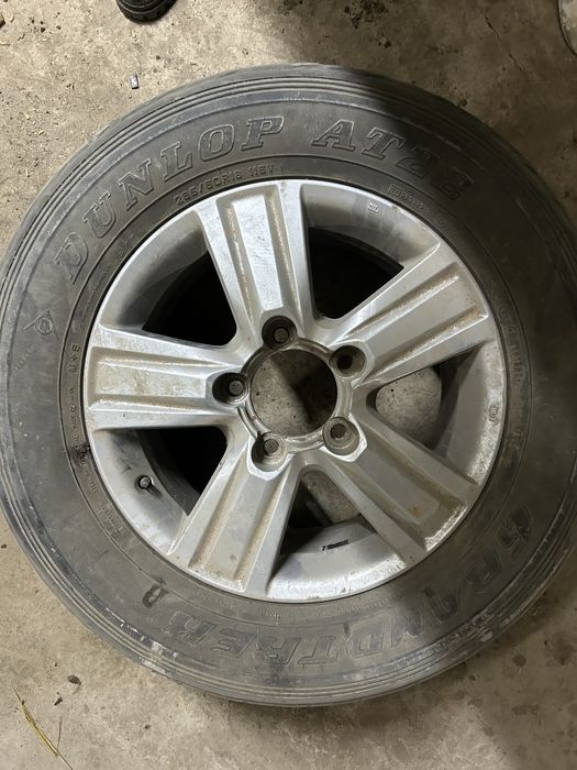 Запаскаот Крузака 265/65R18 СРОЧНА