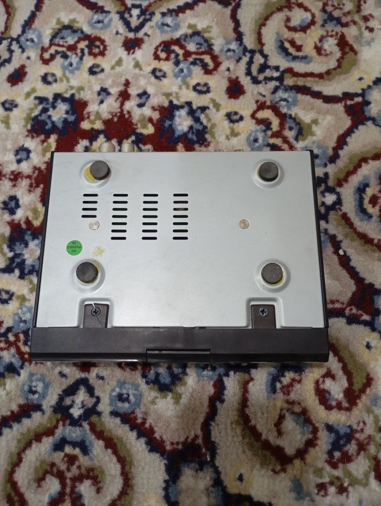 DVD sotiladi ancha arzon