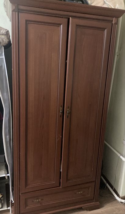 Шкаф для одежды большой