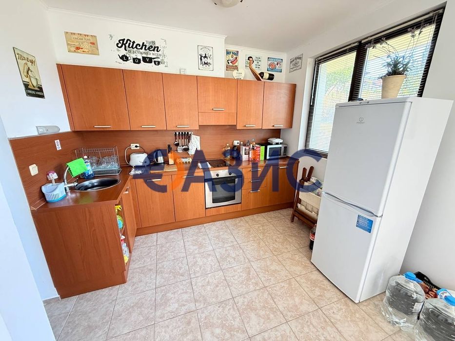 Продава се Къща в с. Кошарица, Област Бургас - 225 кв.м за 689 €/кв.м - Снимка #13