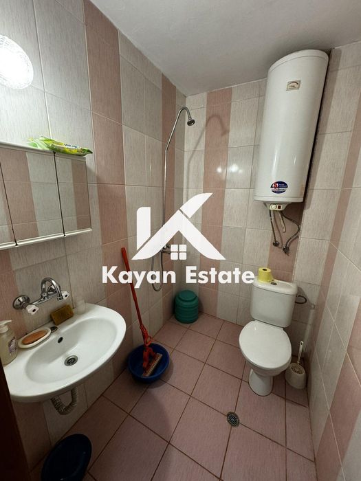 Дава се под наем Тристаен апартамент в Бургас, Център - 90 кв.м за 400 € - Снимка #8