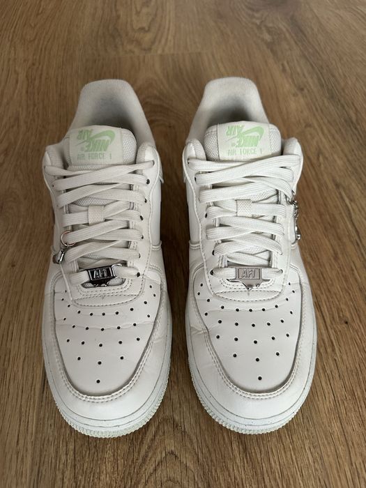 Дамски обувки Nike Air Force 1, 38,5 номер, КАТО НОВИ