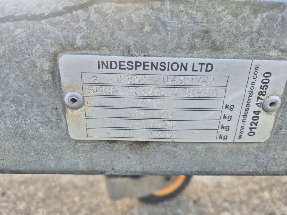 Remorca utilaj 2700kg marca indespension anglia 2018