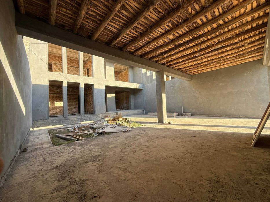 Срочно Продаётся 2-этажный коттедж в Тутзор МФЙ!!! Отличная локация!