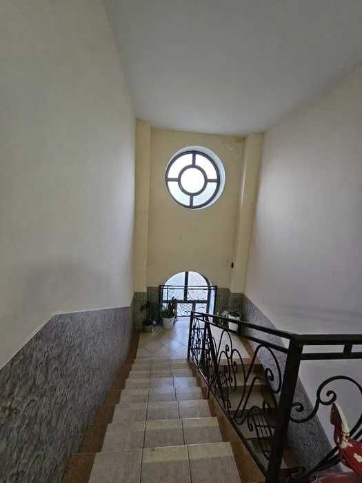 БИЙ продается квартира новостройка 5/5/5  90м2  Ор чайхана Салом