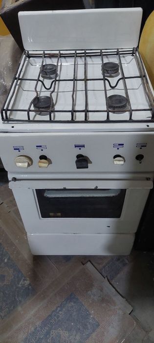 Продам газ плиту