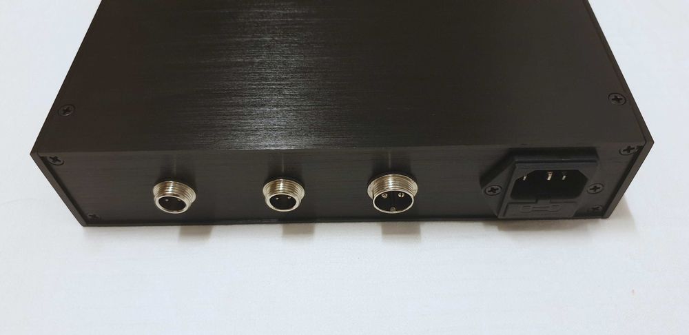 Sursă alimentare liniară audiofilă 1 x 12V și 2 x 5V NOUĂ!