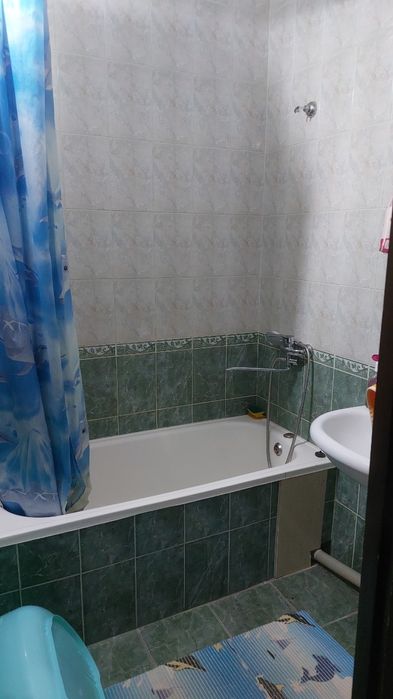 Юнусабад 2 комнатная по линии метро