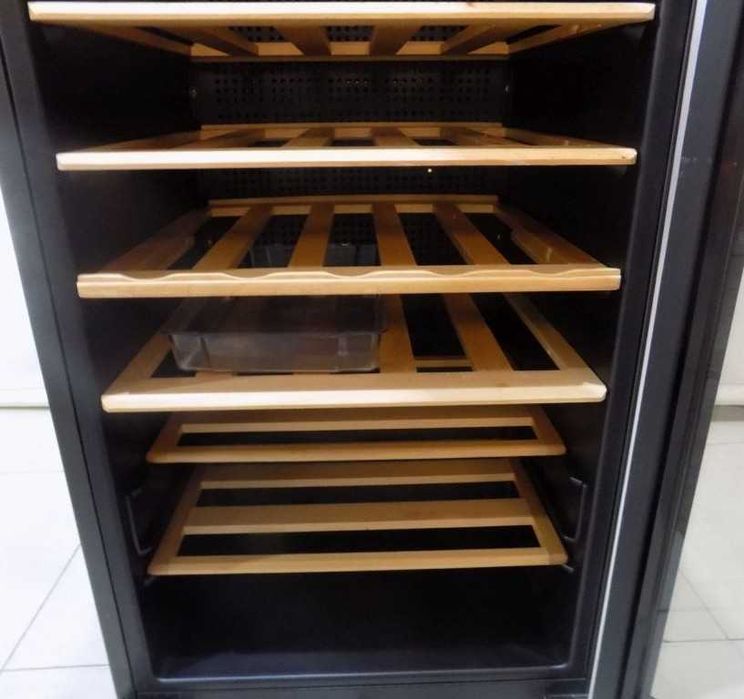 Винарна витрина Haier WS50GA код 2373