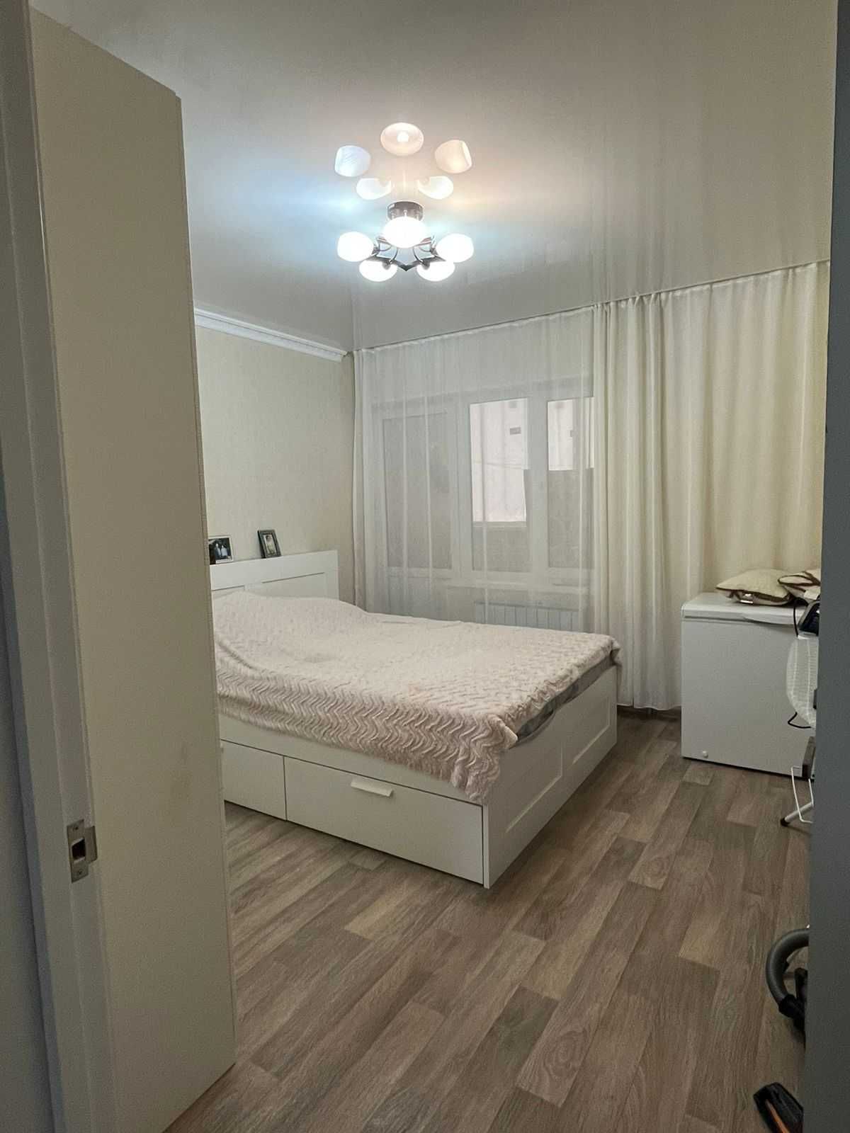 Продается 2 комн кв мкн Женис на 1 этаже