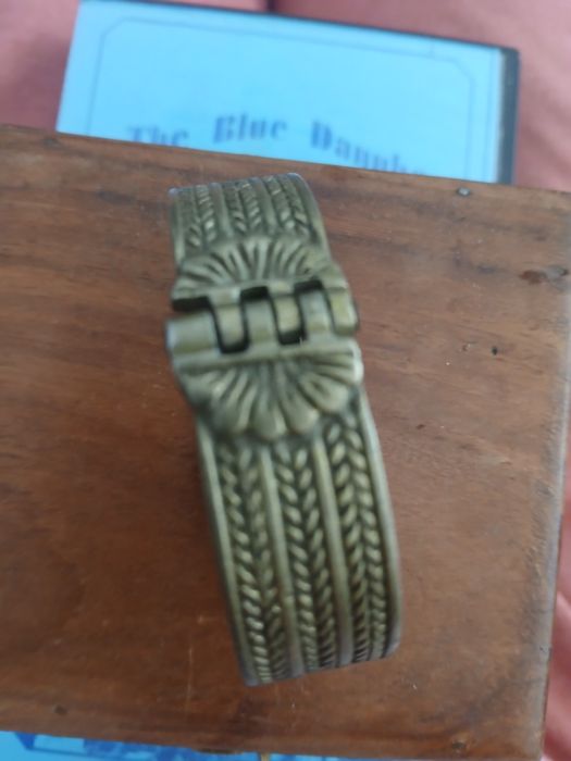 Стара гривна автентична