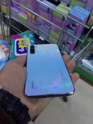 Redmi not 8 shklAd telefon