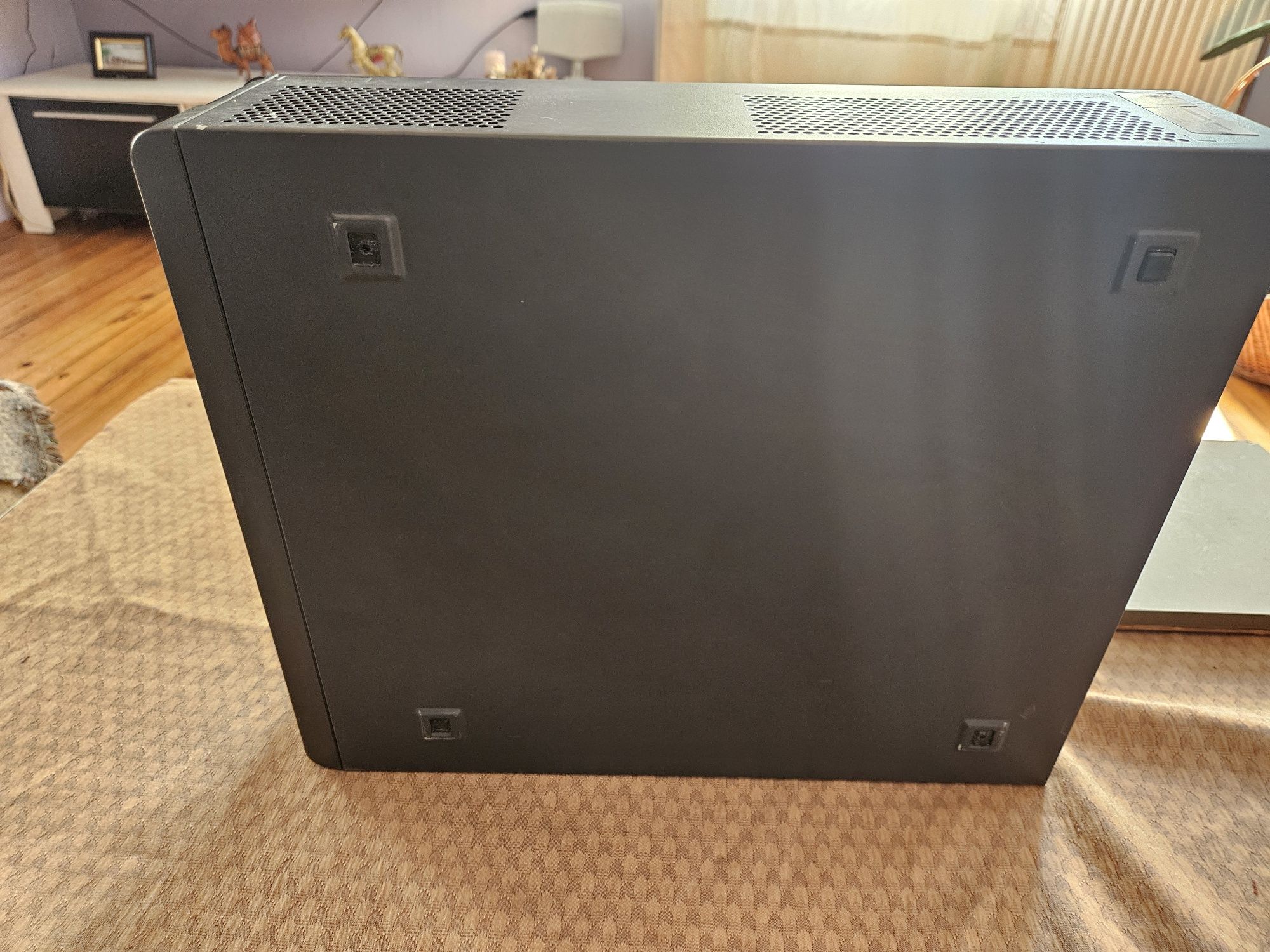 компютър FUJITSU I3 3.3 GHZ, H 500GB