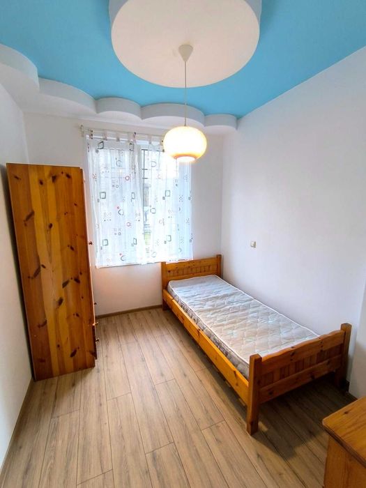 Давам под наем двустаен апартамент в гр. Перник кв. Изток