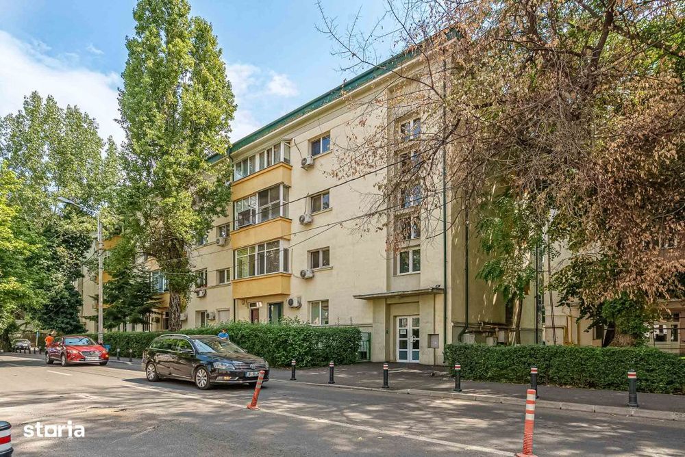 Stefan cel Mare, Grozovici, garsoniera spatioasa cu logie si boxa