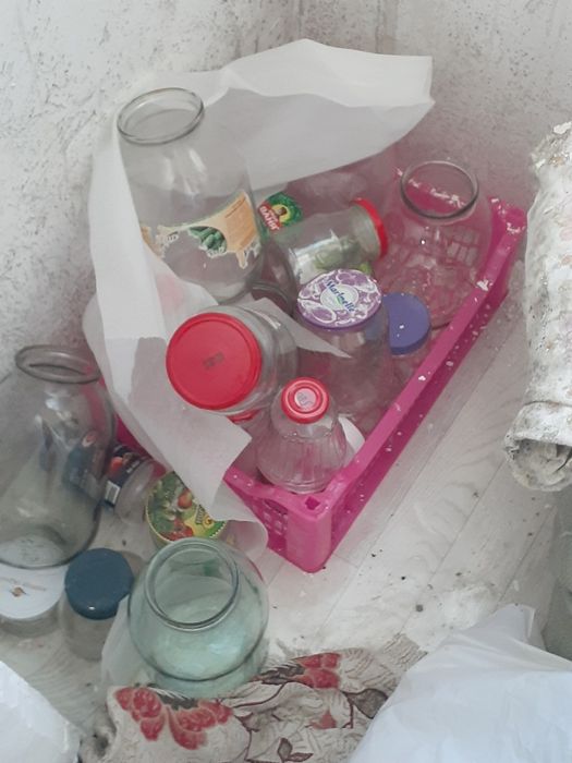 Банки разные продам