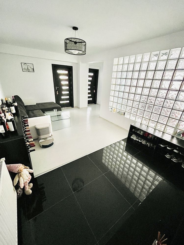Apartament 3 camere 74 MP - Utilat & Mobilat - loc Parcare - Turnisor