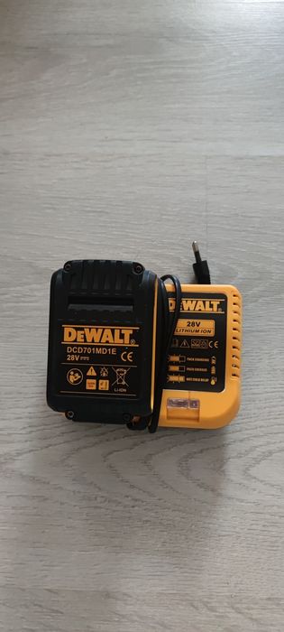 DeWalt батерия и зарядно