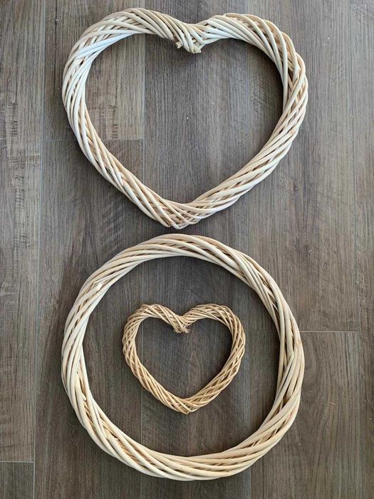 Венки из очищенной лозы