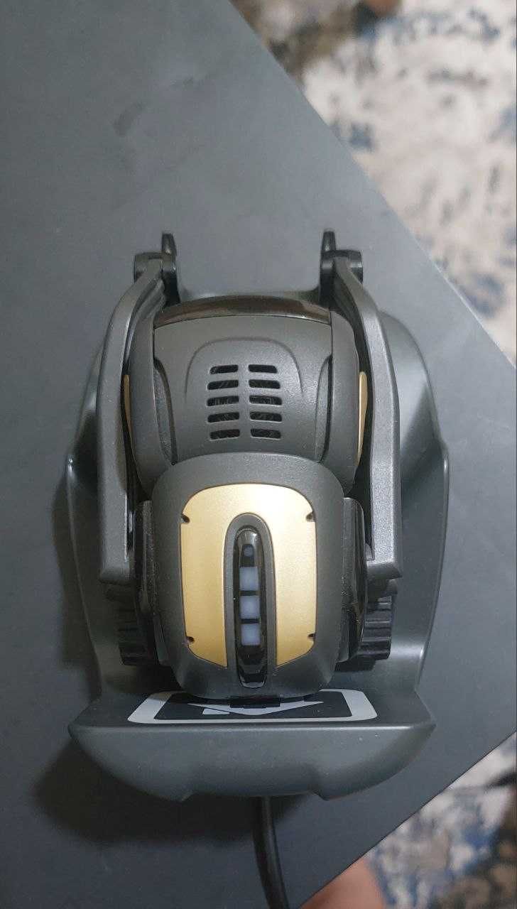 Vector Robot от Anki, домашний робот со встроенным Amazon Alexa