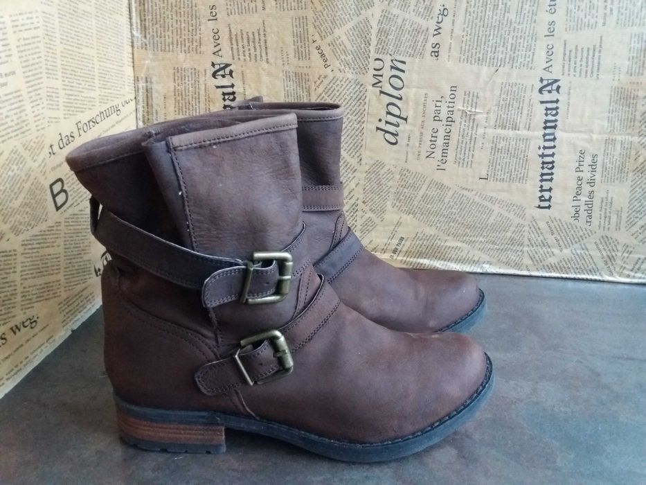 дамски ботуши,зимни обувки,боти,кубинки номер39