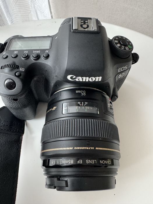 KiCanon Full Frame 6D Mark II + 50mm f1.4 la cutie!