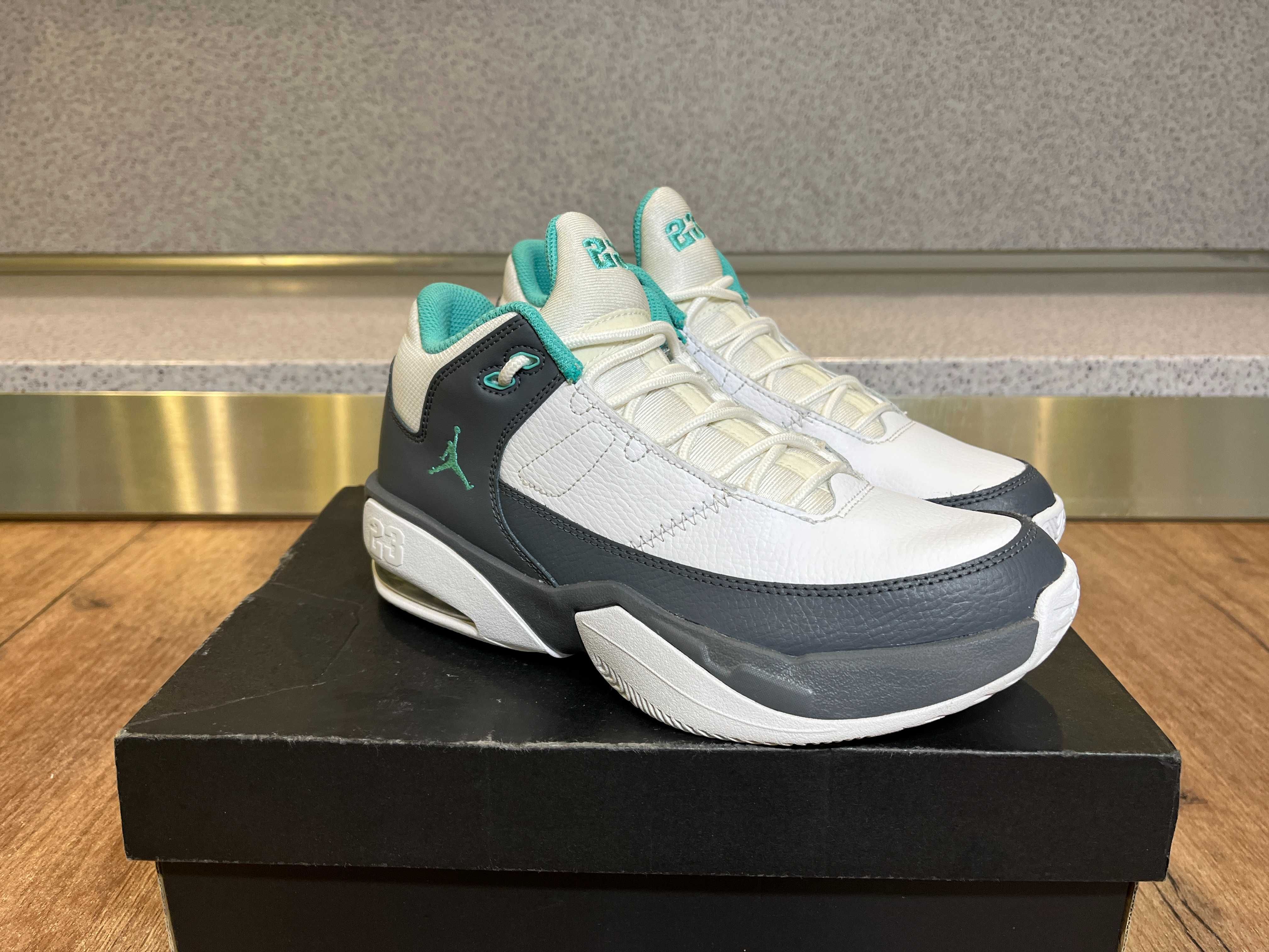 ОРИГИНАЛНИ *** Nike Air Jordan Max Aura 3 / Washed Teal