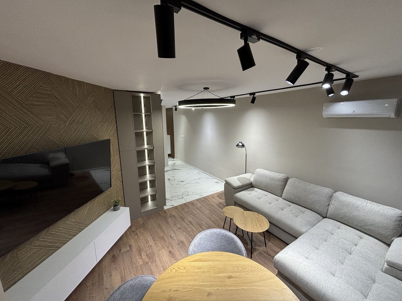 Продава се Тристаен апартамент в Пловдив, Тракия - 106 кв.м за 1595 €/кв.м - Снимка #4