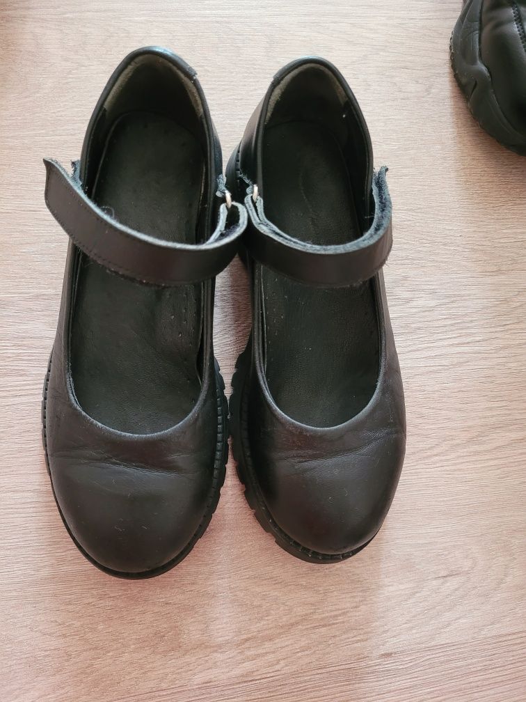 Туфли чёрные для девочки