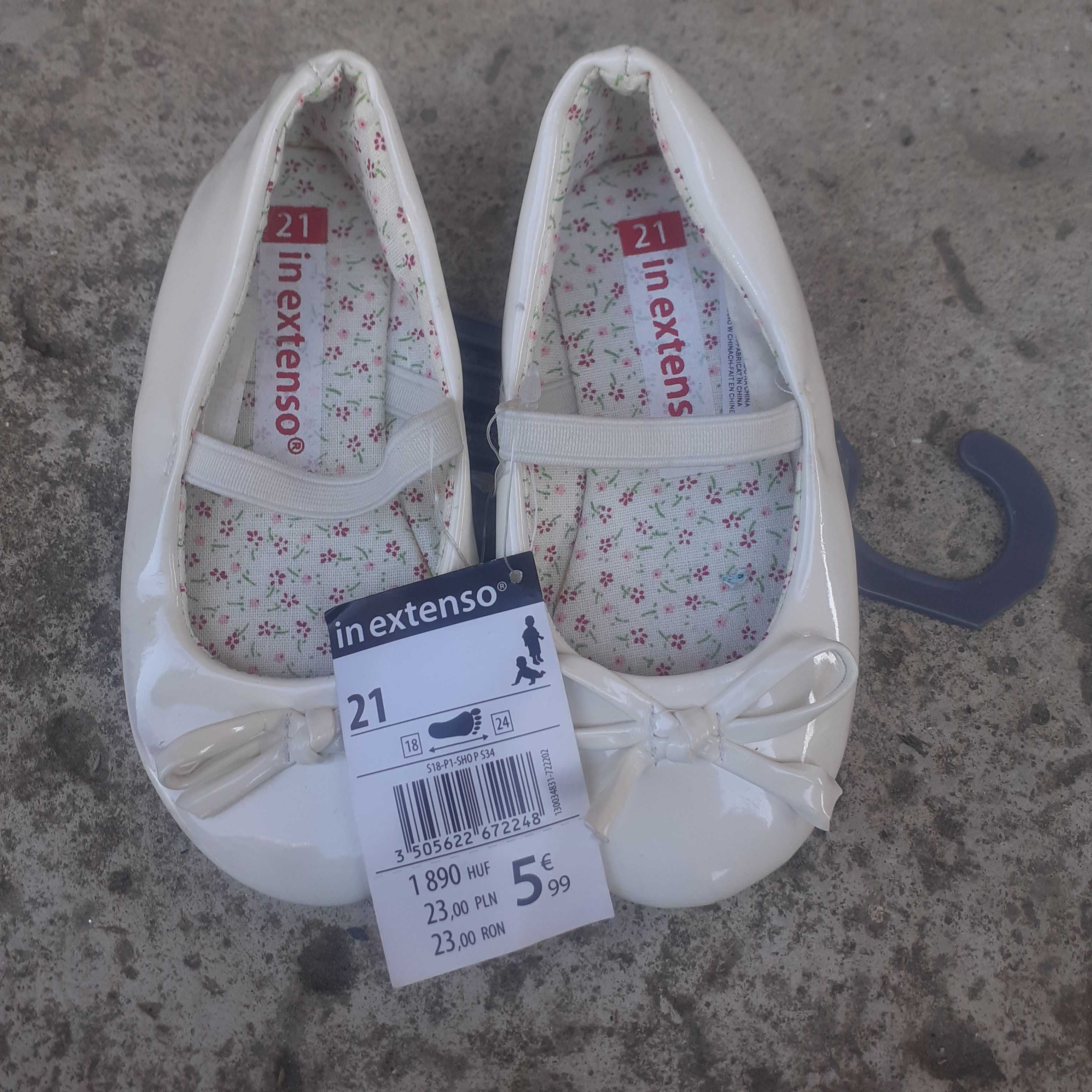 Vand pantofi fete, marimi 19, 21, 22, 23, pret 10 lei