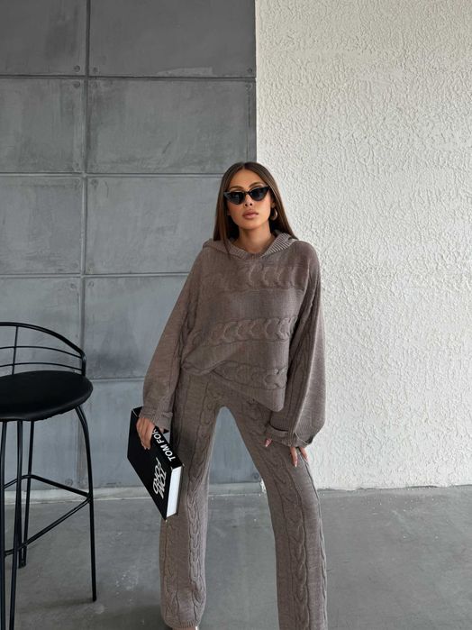 Сет от плетиво в цвят минк