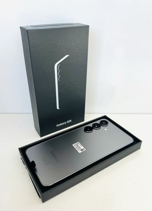 НОВ! Samsung Galaxy S25 5G 128GB Silver Shadow ЗАКЛЮЧЕН!