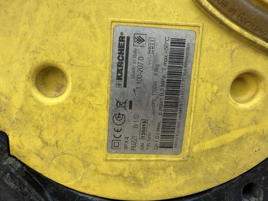 * KARCHER Puzzi 8.1C оригинал Италия профессиональный пылесос для химч