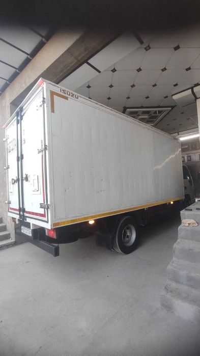 Isuzi 5 tonnalik sotiladi