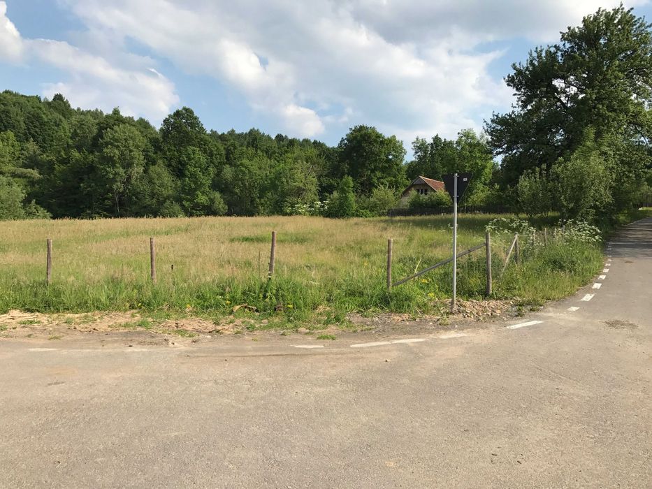 Teren pentru casa de locuit sau vacanta in localitatea Vanatori